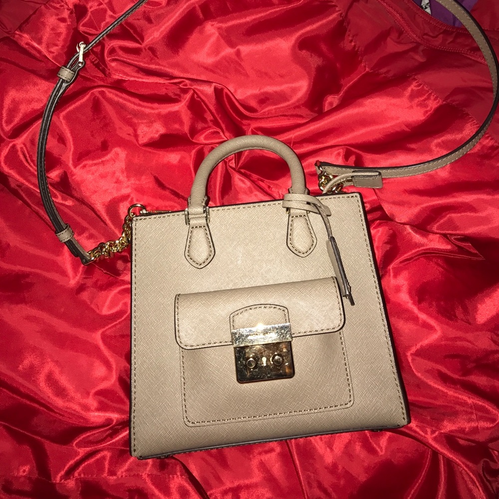 Michael Kors messenger bag
